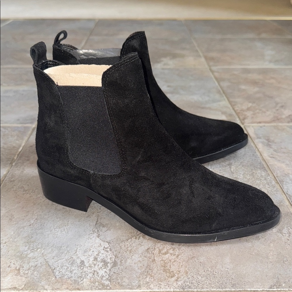 BNIB L'INTERVALLE Black Suede Teesha Chelsea Ankle Boots - Picture 3 of 7